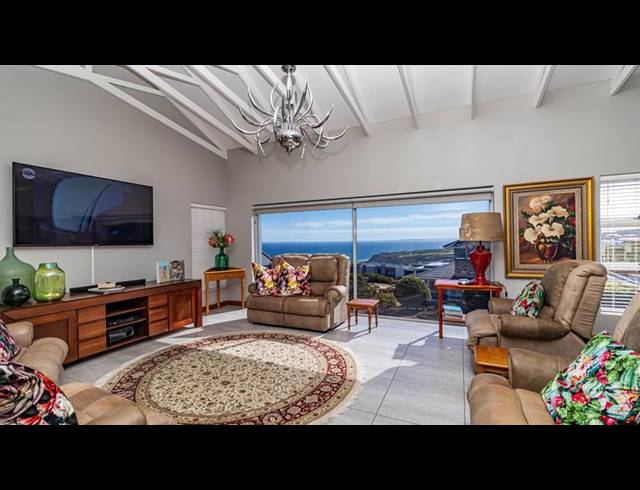 4 BEDROOM HOUSE FOR SALE IN PINNACLE POINT GOLF ESTATE